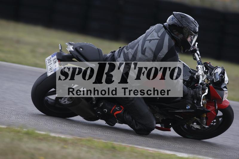 Archiv-2023/47 24.07.2023 Track Day Motos Dario - Moto Club Anneau du Rhin/6